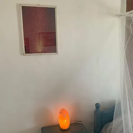 Luna Rossa בית הארחה