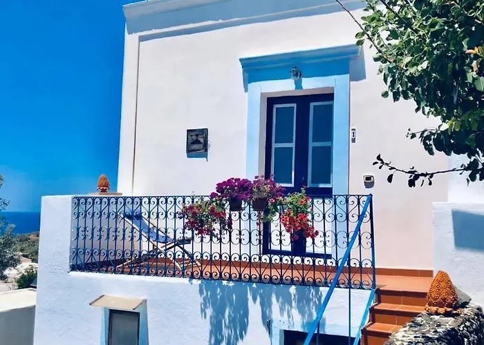 Luna Rossa Pensión Ginostra