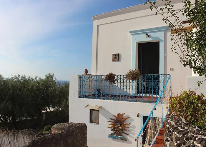 Luna Rossa Pensión Ginostra