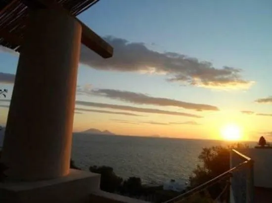 Luna Rossa 3* Ginostra