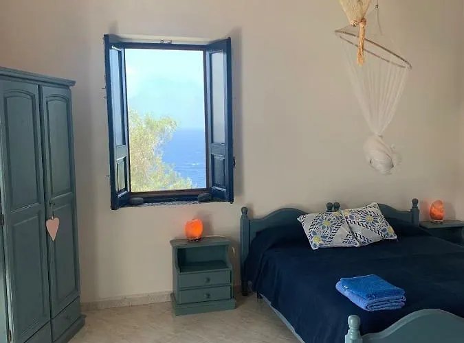 Luna Rossa Pensión 3*