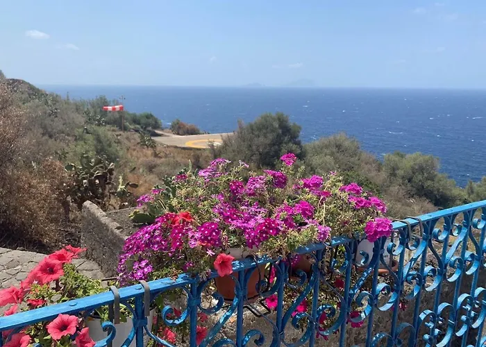 Pensión Luna Rossa Ginostra